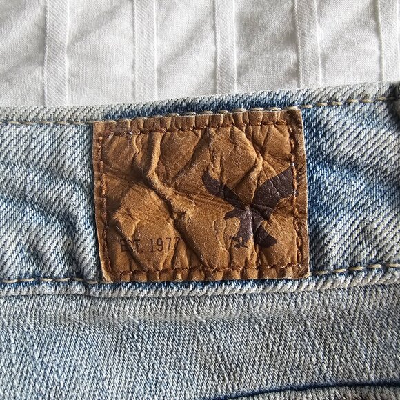 American Eagle Distressed Ripped Skinny Stretch Jeans - 2013 - Light Wash - Sz 0 - Picture 8 of 16